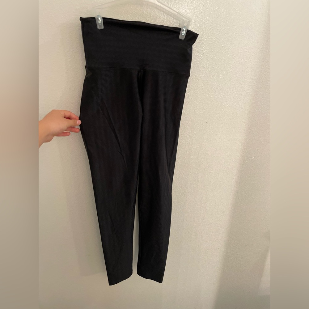 Textured Black Athletic Leggings